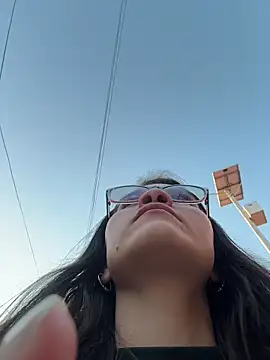 aurora divine online show from 02-25-26, 10:53