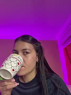 aurora divine online show from 02-07-26, 01:52