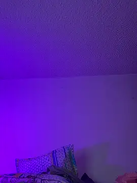 aurora divine online show from 03-31-26, 07:05