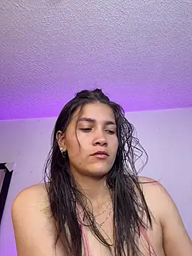 aurora divine online show from 04-21-26, 06:58