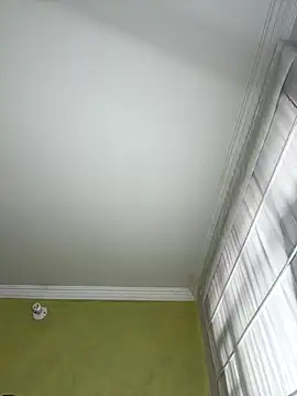 aurora divine online show from 11-22-25, 01:10