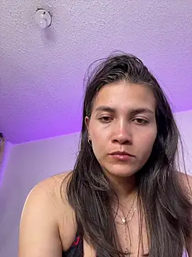 aurora divine online show from 04-30-26, 06:59