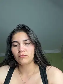 aurora divine online show from 11-20-25, 10:42