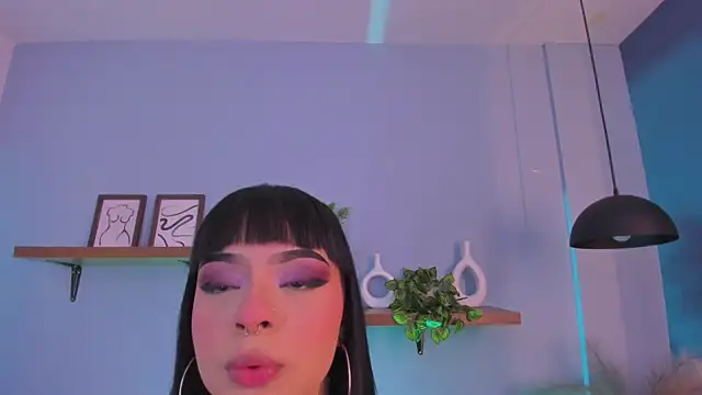 maddy walker online show from 11-10-25, 12:21