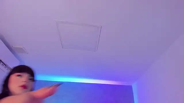 maddy walker online show from 10-05-25, 08:54