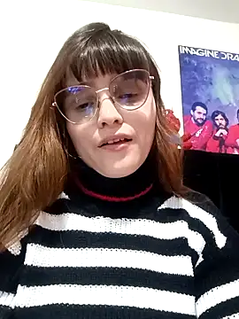Snapshot of Lucyy-hess chatting on 01-05-25, 12:42 Lucyy-hess online show from 01-05-25, 12:42