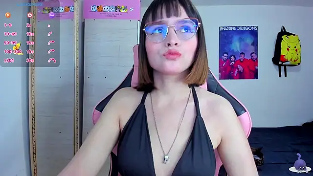 Snapshot of Lucyy-hess chatting on 09-18-25, 06:22 Lucyy-hess online show from 09-18-25, 06:22