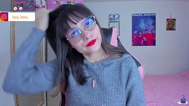 Lucyy-hess online show from 04-17-26, 07:17