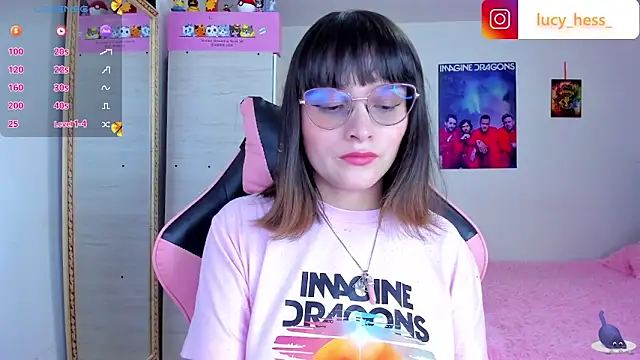 Lucyy-hess online show from 12-19-25, 09:06