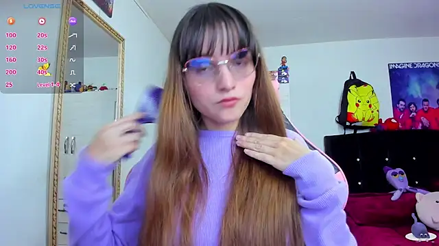 Snapshot of Lucyy-hess chatting on 02-17-25, 08:38 Lucyy-hess online show from 02-17-25, 08:38