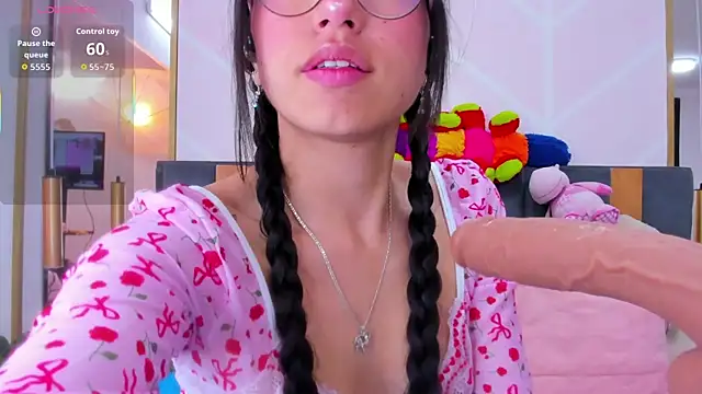 MadyJackson online show from 11-11-25, 11:49