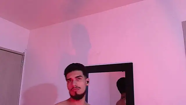 Snapshot of hummerevv chatting on 10-16-25, 08:17 hummerevv online show from 10-16-25, 08:17