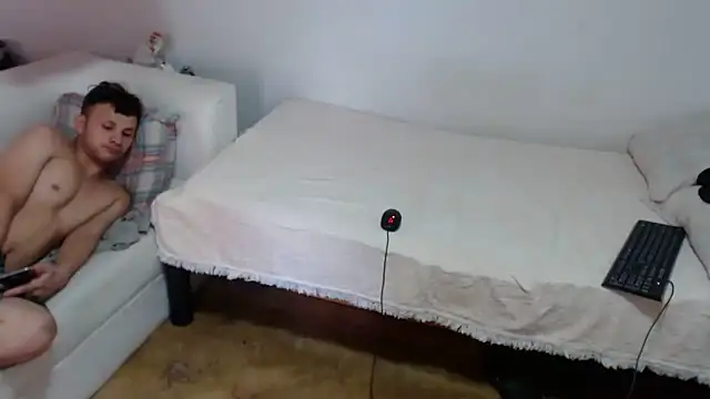 dani07- online show from 03-15-25, 07:38