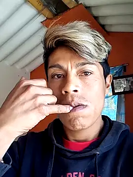 dani07- online show from 11-08-25, 06:11