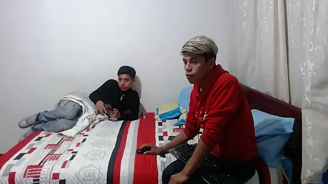 dani07- online show from 09-10-25, 12:09