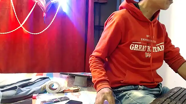 dani07- online show from 10-28-25, 12:55