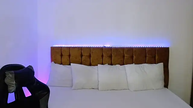 alexiaaross online show from 09-14-25, 06:08