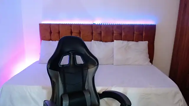 alexiaaross online show from 09-19-25, 09:24