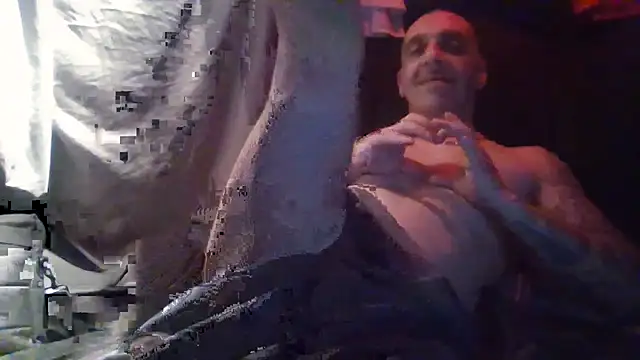 CandiedPompano online show from 10-06-25, 05:35