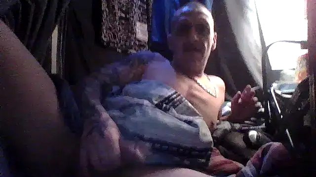 CandiedPompano online show from 10-10-25, 08:59