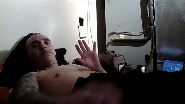 CandiedPompano online show from 10-20-25, 03:56