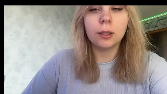 Snapshot of Thalia__Star chatting on 04-23-26, 08:54 Thalia Star online show from 04-23-26, 08:54