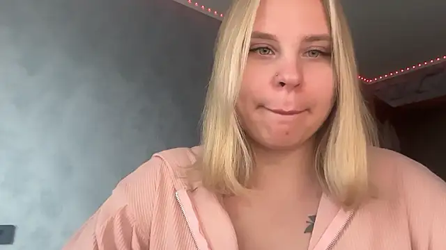 Thalia  Star online show from 10-30-25, 08:34