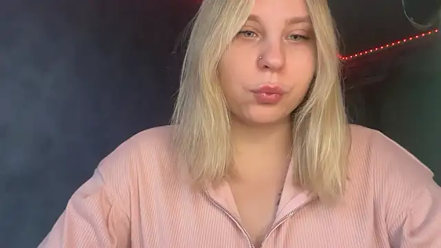 Thalia  Star online show from 12-16-25, 08:51