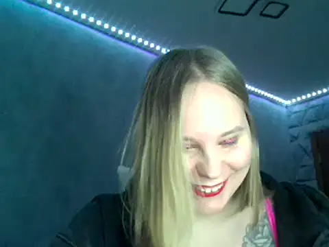 Snapshot of Thalia__Star chatting on 02-22-25, 04:40 Thalia Star online show from 02-22-25, 04:40