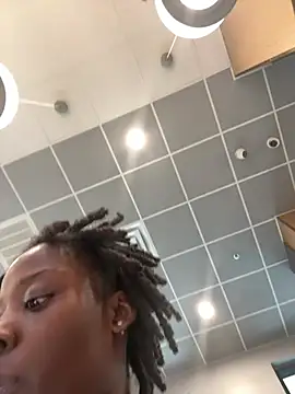 choclatepeaach online show from 03-02-26, 08:27