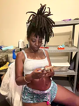 choclatepeaach online show from 10-30-25, 06:23