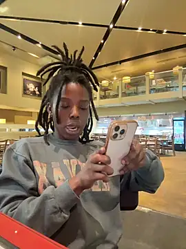 choclatepeaach online show from 04-03-26, 07:42