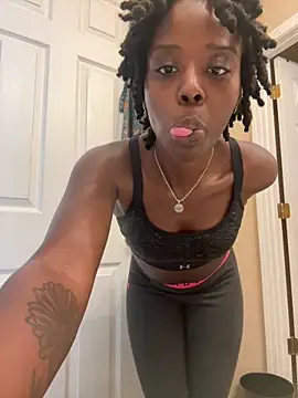 choclatepeaach online show from 04-17-26, 05:27