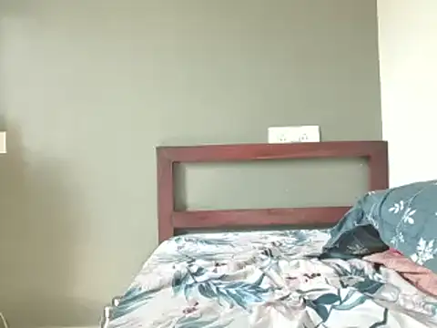 Snapshot of Imsunny112 chatting on 02-15-25, 05:19 Imsunny112 online show from 02-15-25, 05:19