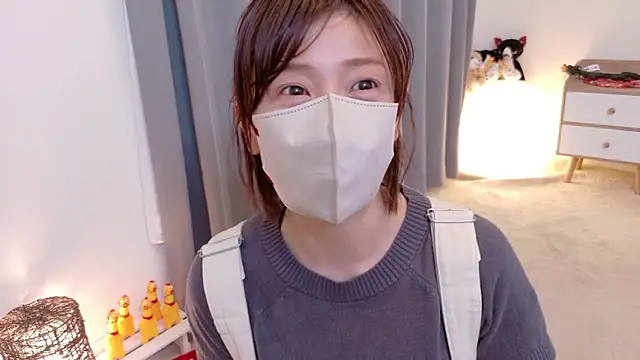 Risa 06 online show from 04-19-26, 06:36