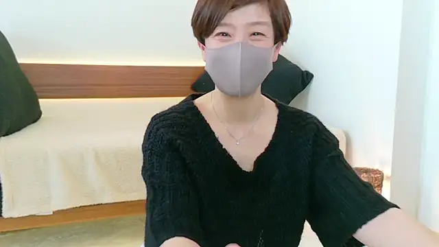 Snapshot of Risa_06 chatting on 03-07-25, 03:51 Risa 06 online show from 03-07-25, 03:51
