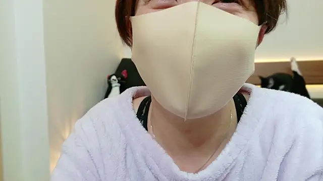 Snapshot of Risa_06 chatting on 01-07-25, 04:27 Risa 06 online show from 01-07-25, 04:27