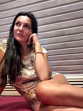Snapshot of -OLYA- chatting on 09-13-25, 07:47 -OLYA- online show from 09-13-25, 07:47
