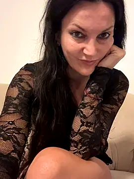 Snapshot of -OLYA- chatting on 10-06-25, 12:12 -OLYA- online show from 10-06-25, 12:12