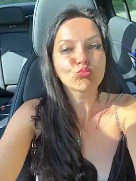 Snapshot of -OLYA- chatting on 05-17-26, 03:12 -OLYA- online show from 05-17-26, 03:12
