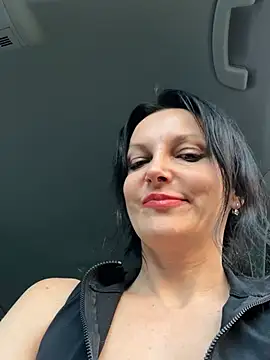 Snapshot of -OLYA- chatting on 03-18-25, 05:01 -OLYA- online show from 03-18-25, 05:01