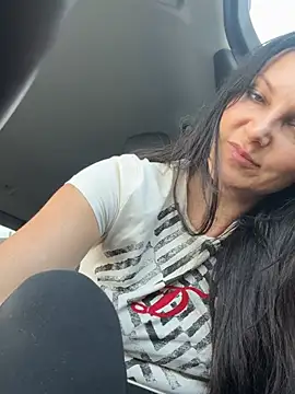 Snapshot of -OLYA- chatting on 02-10-26, 01:43 -OLYA- online show from 02-10-26, 01:43