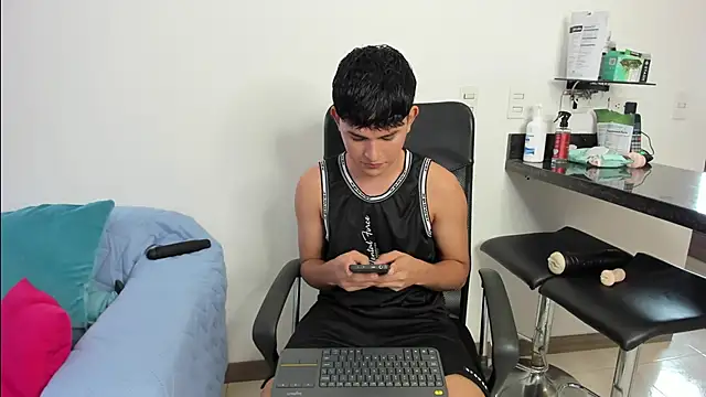 Lyam ap online show from 02-19-25, 04:33