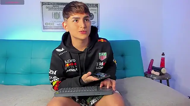 Lyam ap online show from 12-21-25, 10:06