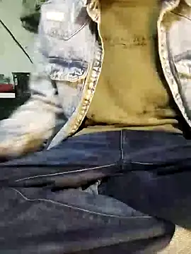 Snapshot of scmylife chatting on 12-20-24, 05:08 scmylife online show from 12-20-24, 05:08