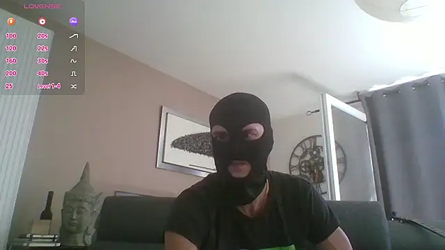 Snapshot of ApollonFit_x69 chatting on 10-11-25, 12:28 ApollonFit x69 online show from 10-11-25, 12:28