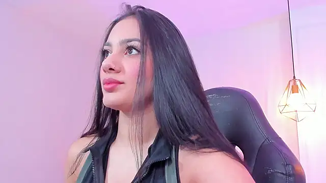 mallie quinn online show from 02-18-25, 01:11