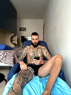 Snapshot of Gioeltoro89 chatting on 10-03-25, 02:40 Gioeltoro89 online show from 10-03-25, 02:40
