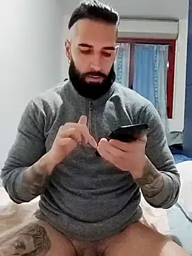 Snapshot of Gioeltoro89 chatting on 12-22-24, 04:06 Gioeltoro89 online show from 12-22-24, 04:06
