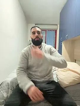 Snapshot of Gioeltoro89 chatting on 03-04-25, 05:34 Gioeltoro89 online show from 03-04-25, 05:34